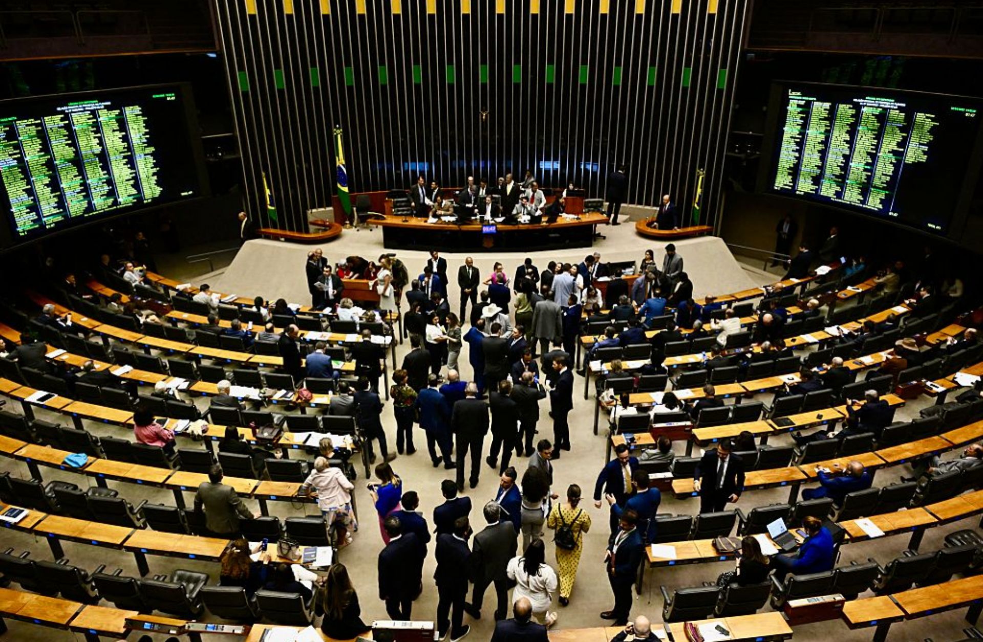 General view of the plenary session of Brazil's lower house in Brasilia during an April 2, 2025, vote on the reciprocity law, which allows the Brazilian government to retaliate against countries or economic blocs that impose trade barriers on products from Brazil. 