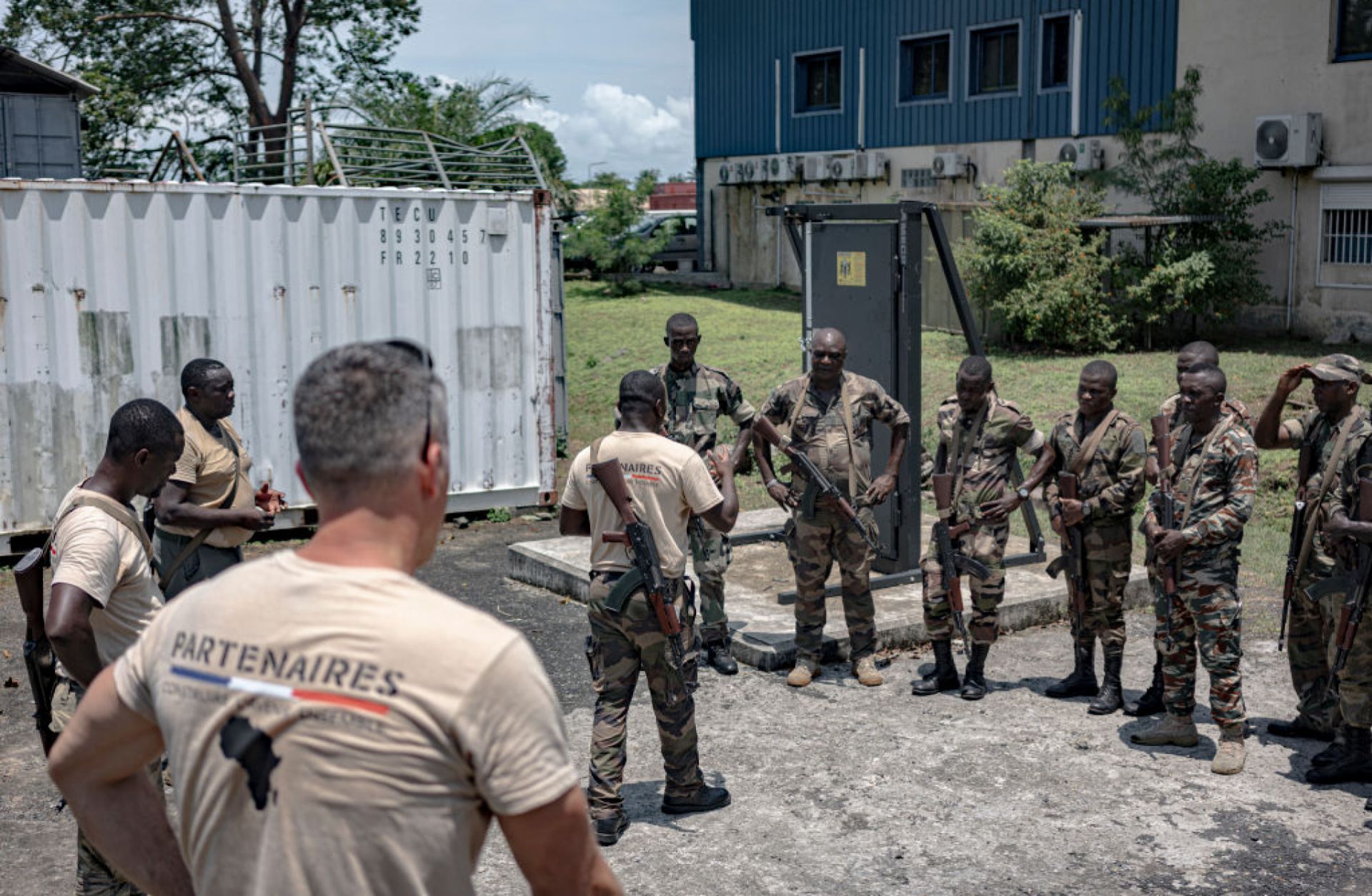 A Gabonese brigade participates in a training exercise as part of a military program linked to the Franco-Gabonese partnership at the French military base Camp de Gaulle in Libreville on March 19, 2025. 