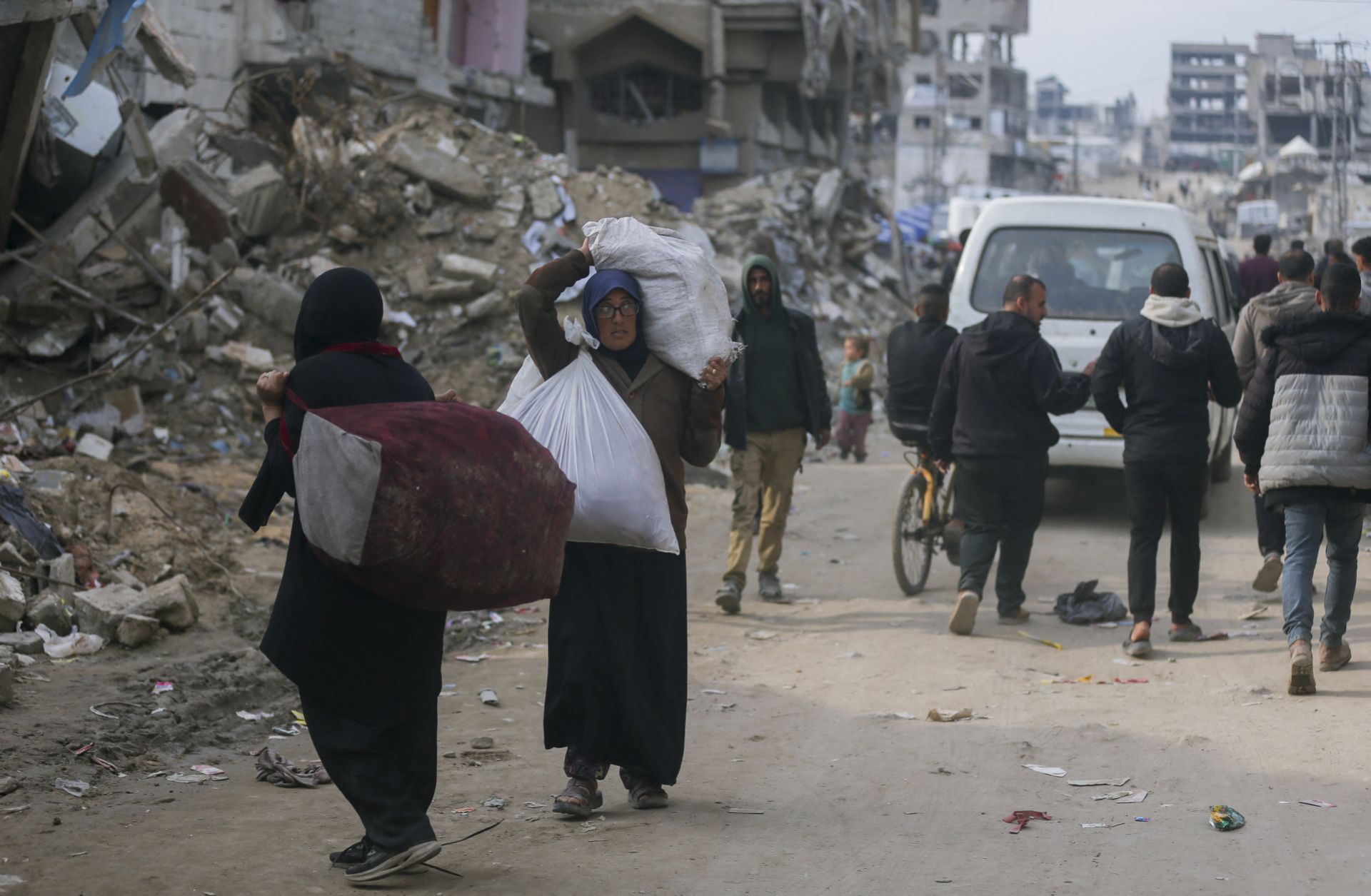 Displaced Palestinians return to their homes in the Shijaiyah neighborhood, Gaza City, on Jan. 28, 2025, following the Hamas-Israel ceasefire.