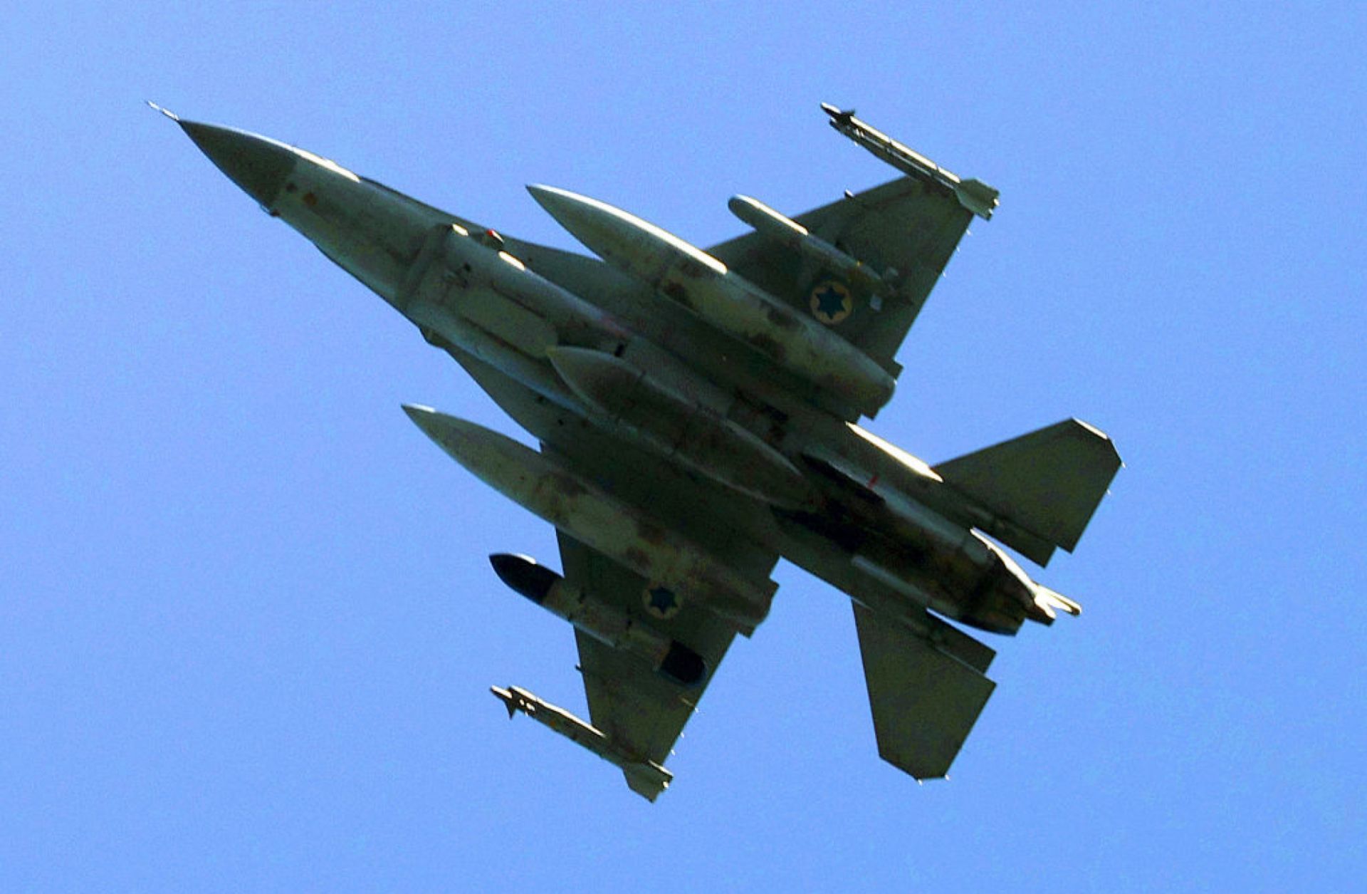 An Israeli Air Force F-16 fighter aircraft on March 24, 2025, over the city of Yokneam Illit in northern Israel.