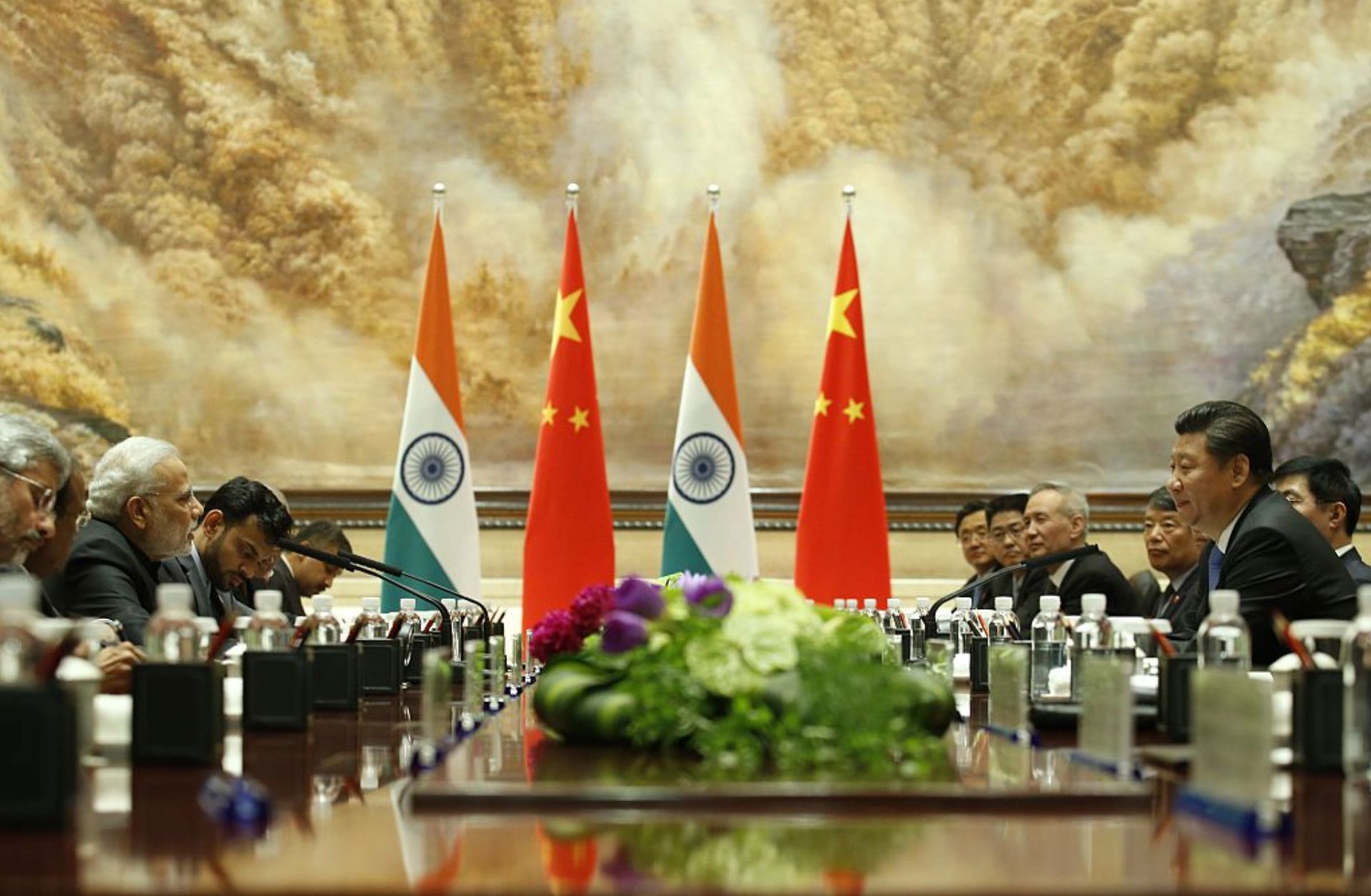 Indian Prime Minister Narendra Modi and Chinese President Xi Jinping attend a meeting on May 14, 2015, in Xian, China. 
