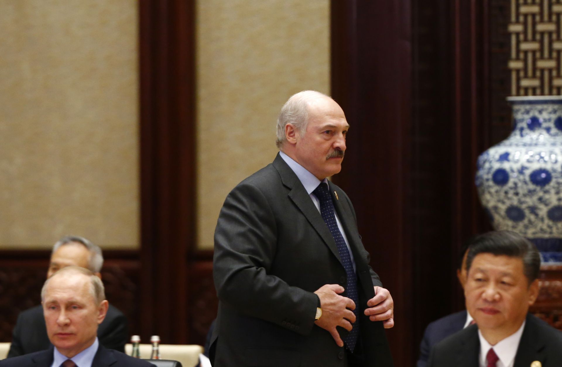 Russian President Vladimir Putin (L), Belarusian President Alexander Lukashenko (C) and Chinese President Xi Jinping attend a summit at the Belt and Road Forum on May 15, 2017, in Beijing. 