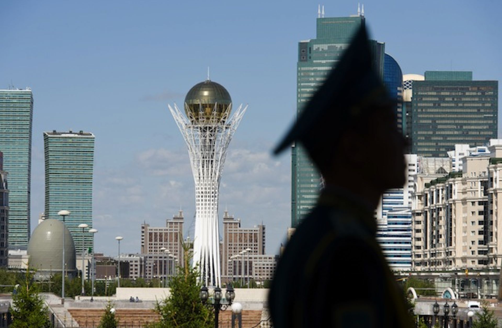 Kazakhstan's Downturn Ripples Into Neighboring Economies