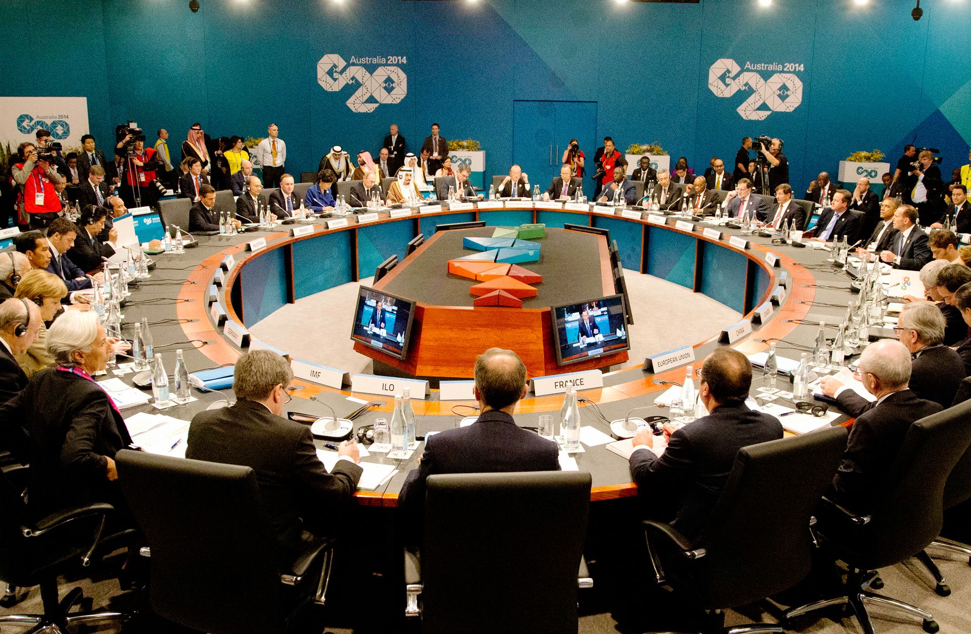 Leaders meet Nov. 15 during a plenary session at the G-20 summit in Brisbane, Australia.