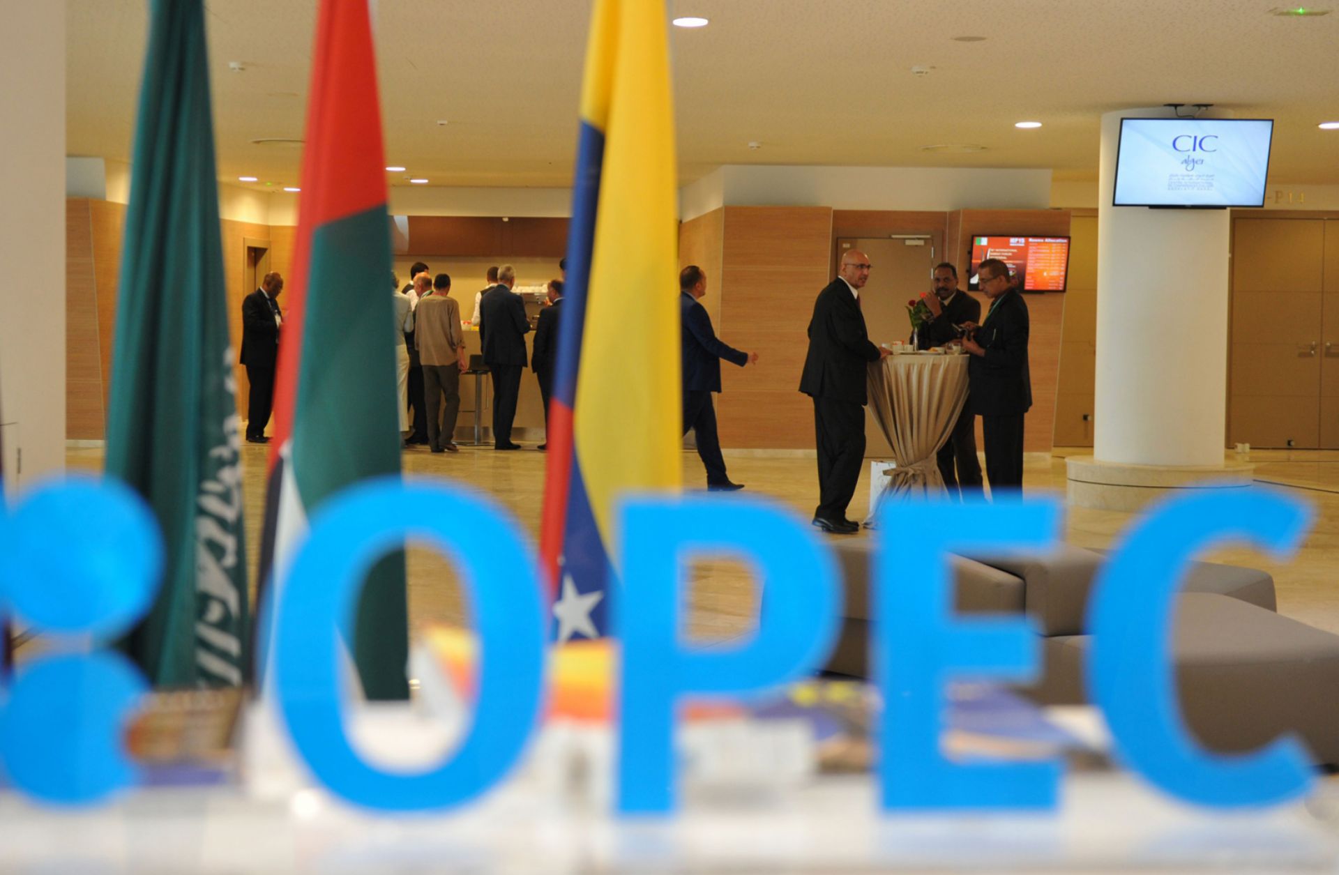 OPEC members at the International Energy Forum in Algiers agreed in principle to a reduction in oil production, but many facets of the deal remain unresolved.