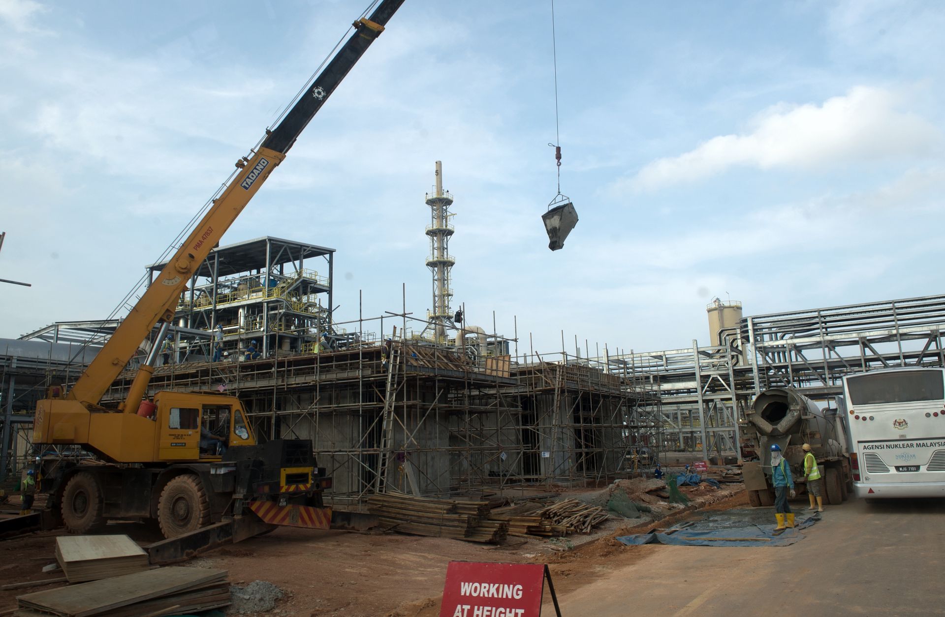 Laborers work at a Lynas plant in Gebeng, 270 kilometers east of Kuala Lumpur, on April 19, 2012. 