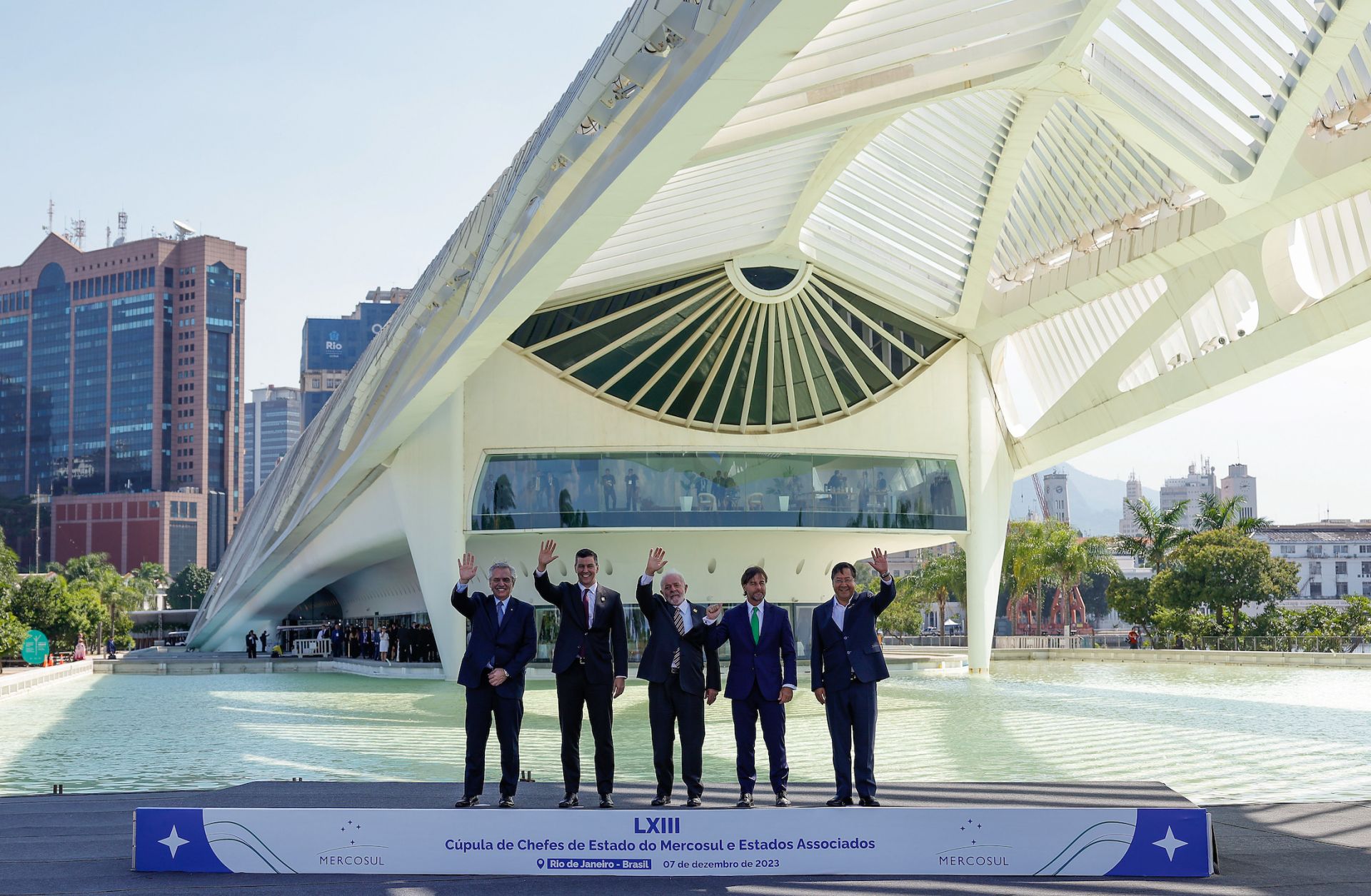 (From left to right) The presidents of Argentina, Paraguay, Brazil, Uruguay and Bolivia pose for photographs during the annual Mercosur leadership summit on Dec. 7, 2023, in Rio de Janeiro, Brazil.