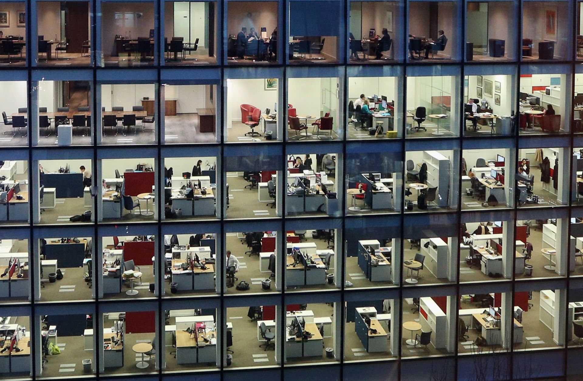 A picture of a workers in an office building.
