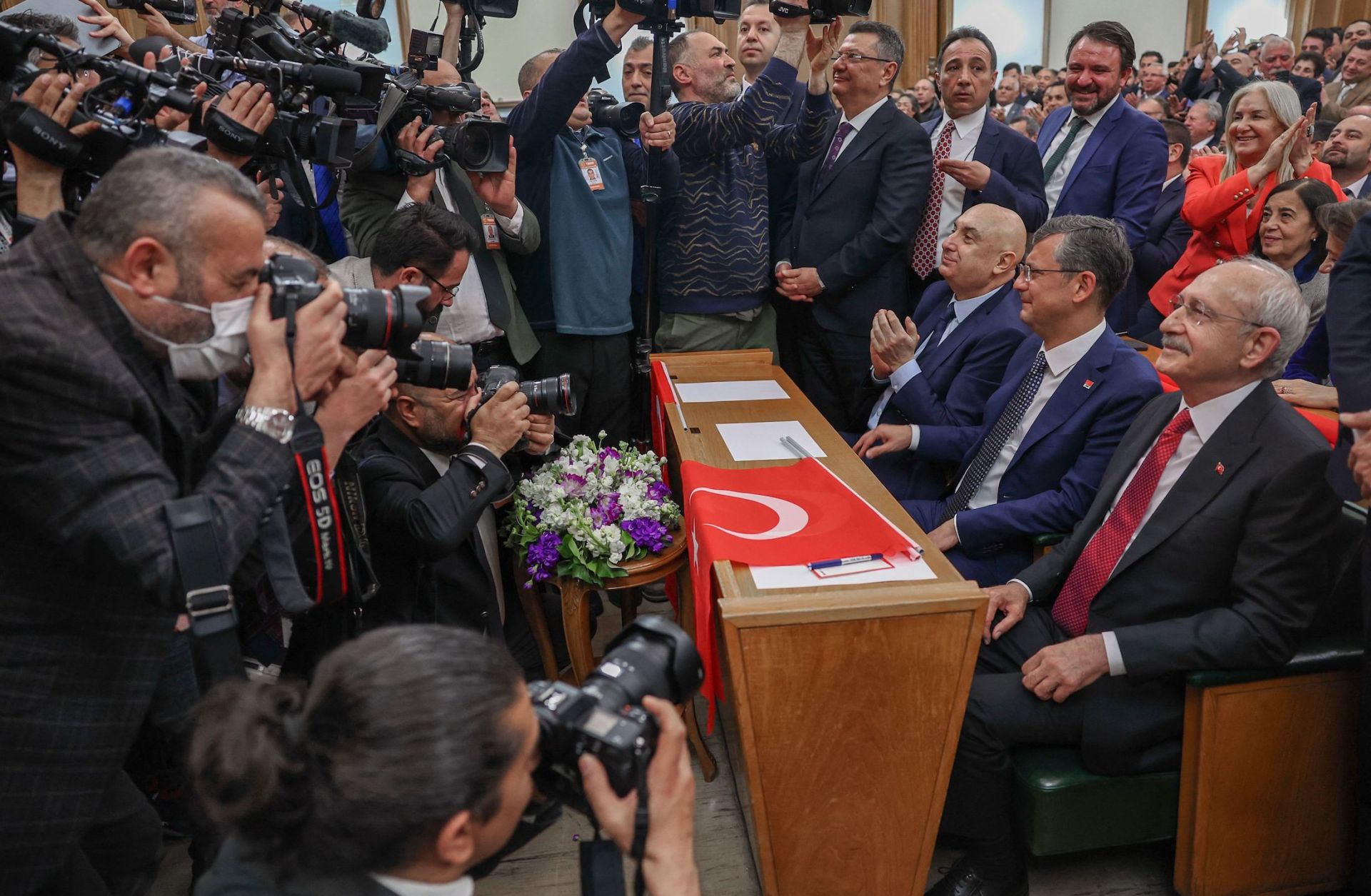 CHP Chairman Kemal Kilicdaroglu (R) on March 7 in Ankara.