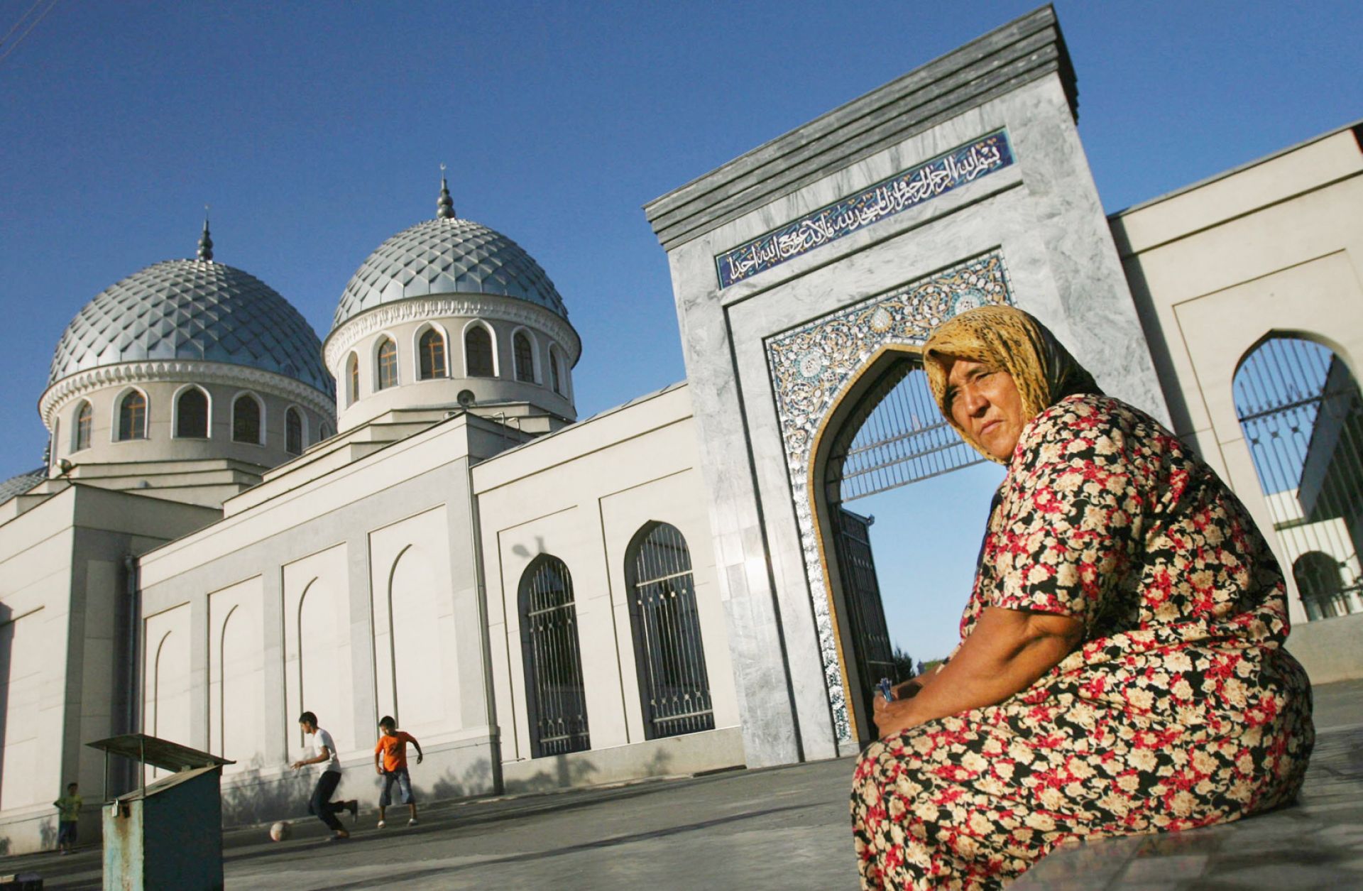 Сколько время в узбекистане спят. Исламская цивилизация. Ташкент мулла. Центр исламской цивилизации в Ташкенте.
