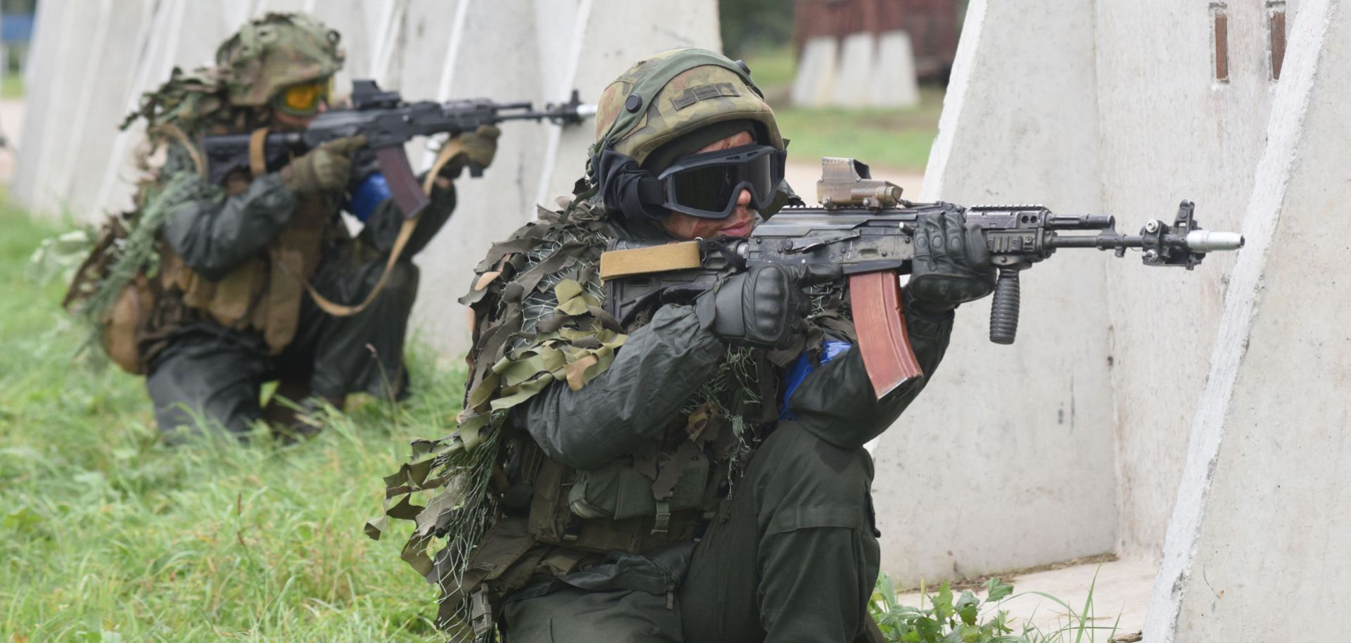 Ukrainian servicemen take part in the joint military exercises with the United States and other NATO countries near Lviv, Ukraine on Sept. 24, 2021. 