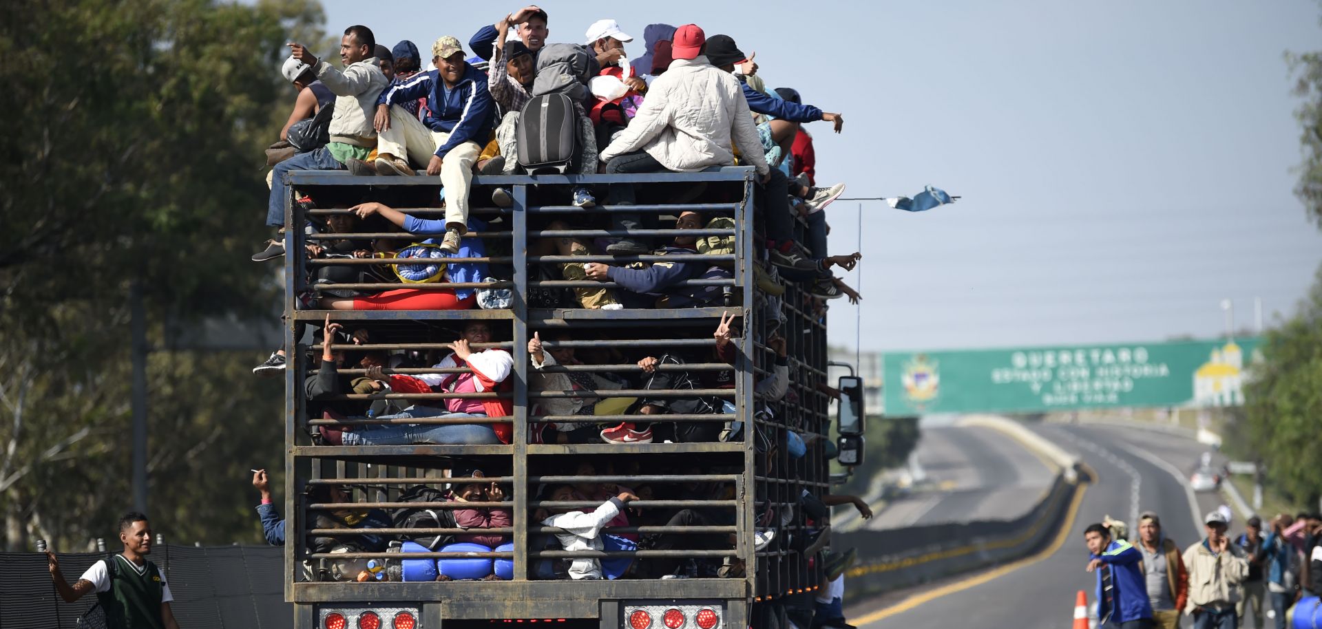 mexicans crossing the border