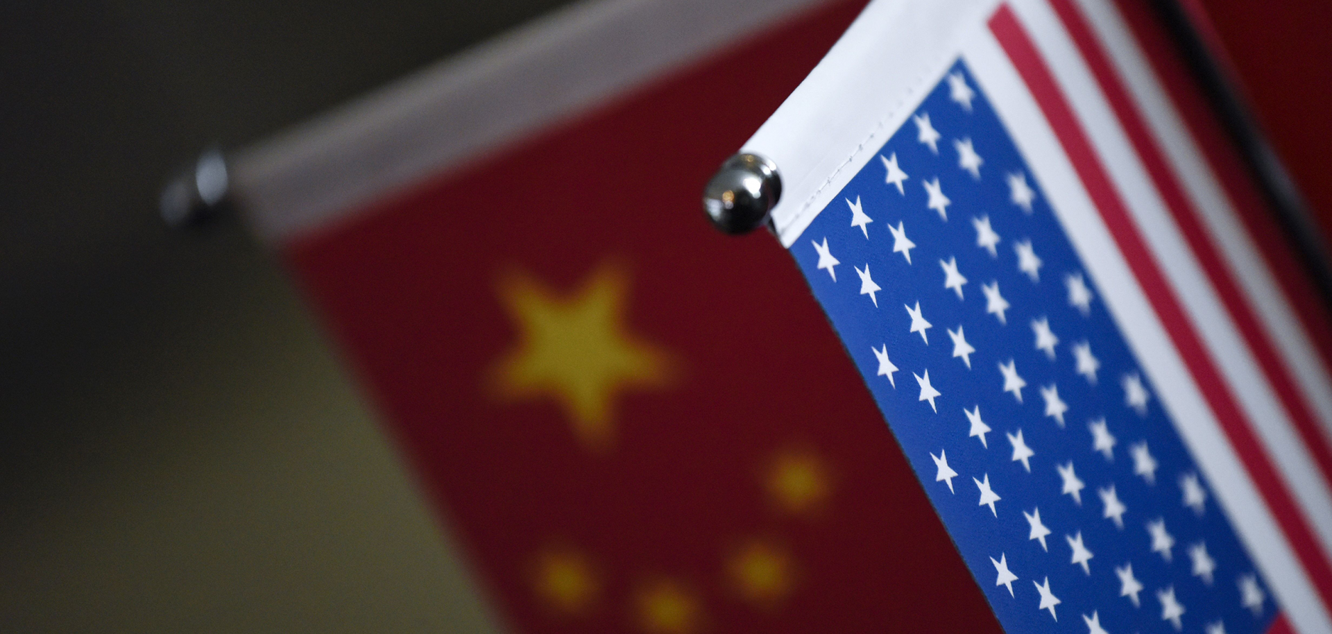 An image of the Chinese and U.S. flags