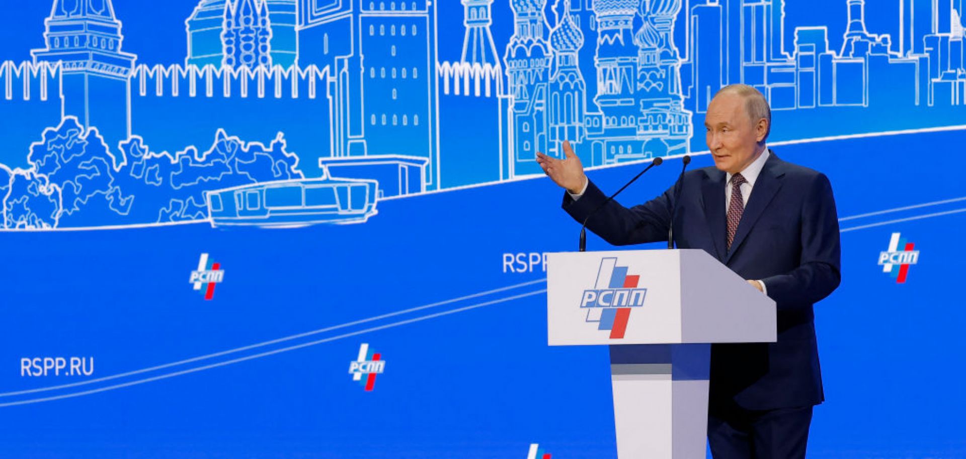 Russian President Vladimir Putin on May 18 at the Congress of the Russian Union of Industrialists and Entrepreneurs in Moscow.