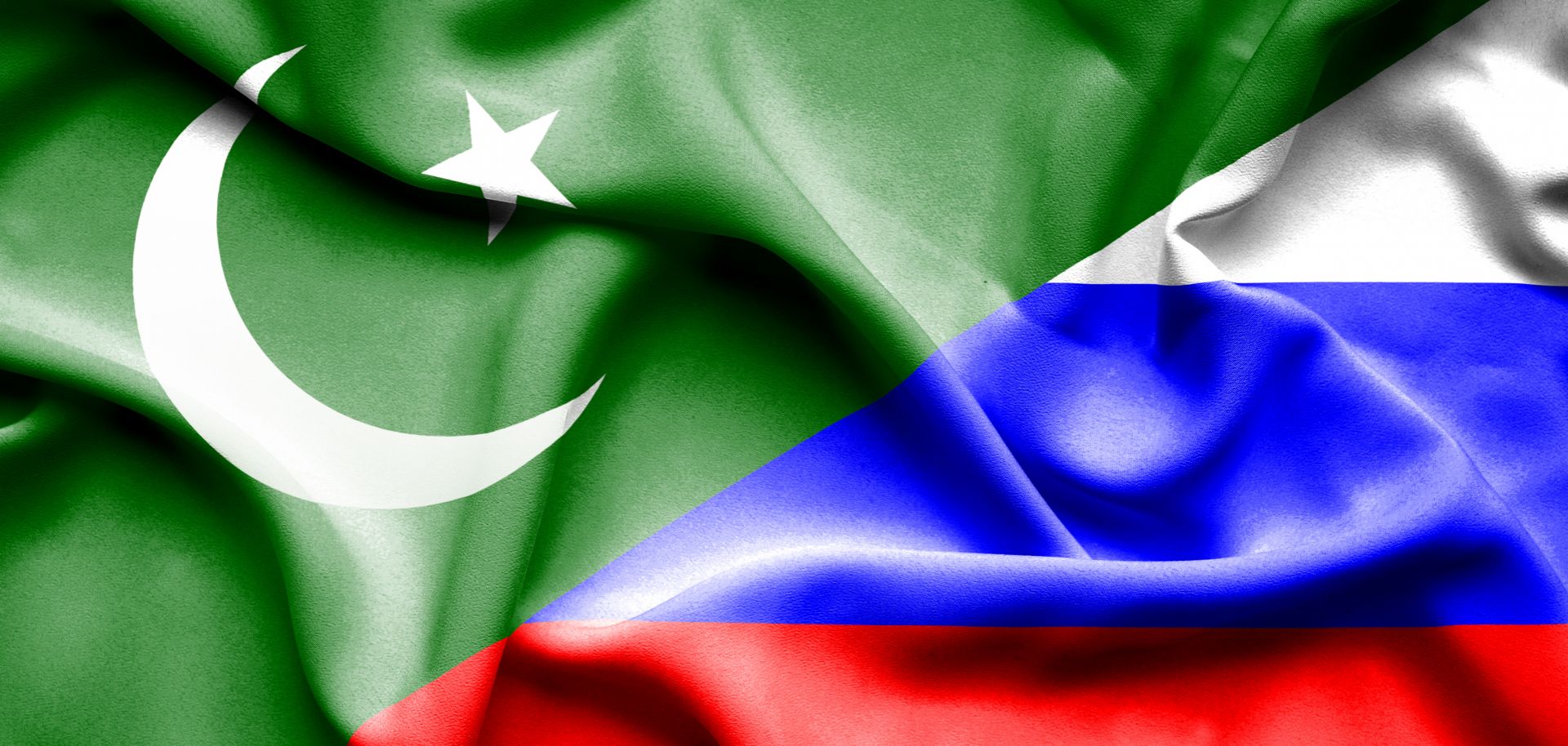 Waving Pakistani and Russian flags