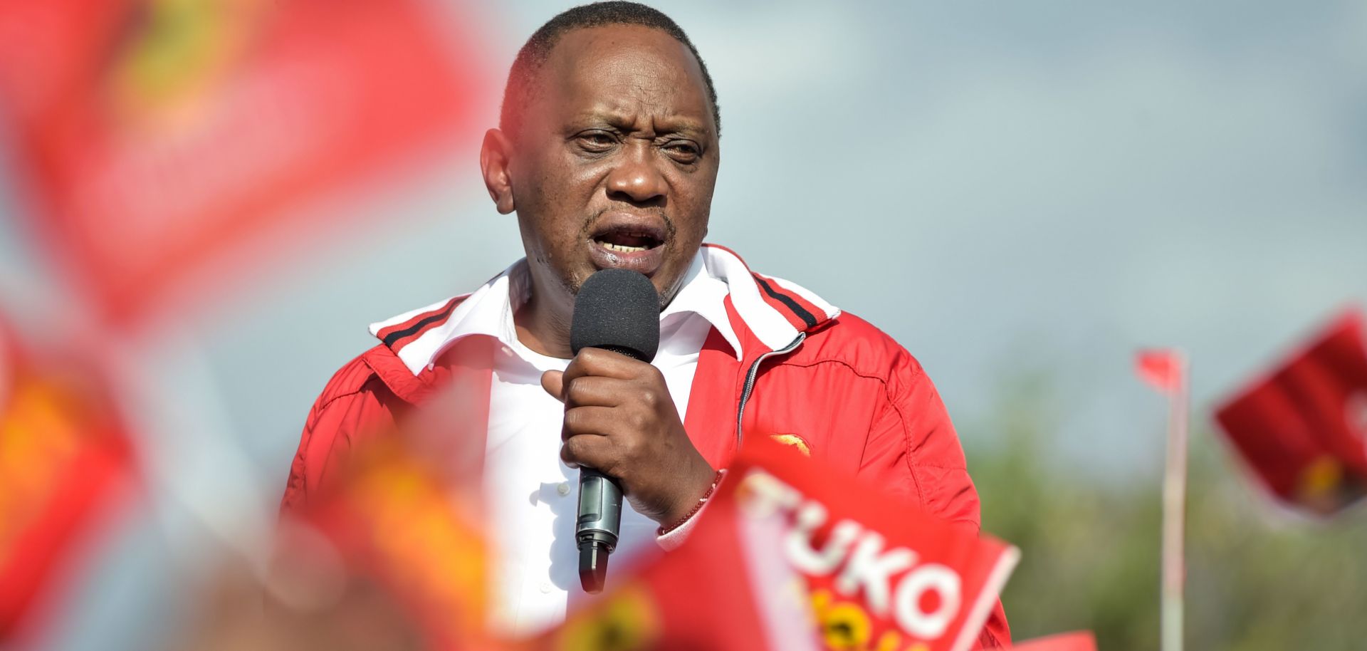 President Uhuru Kenyatta appears headed for re-election after the main opposition leader pulled out of the race.