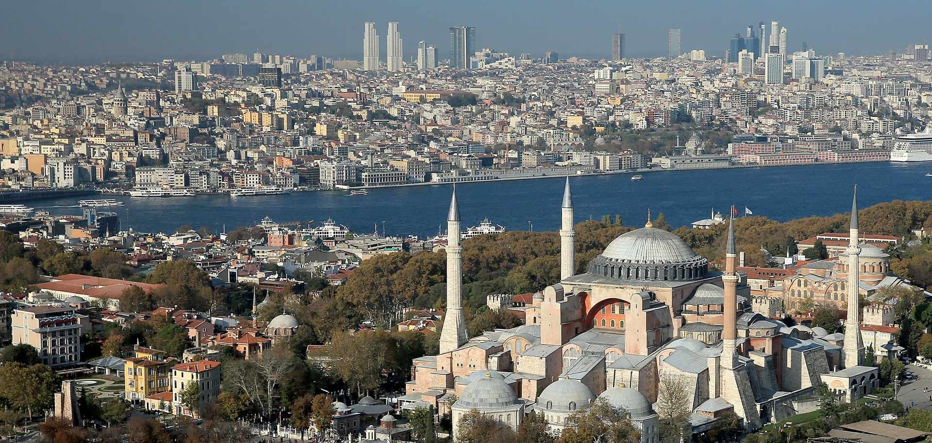 The Sultan Ahmed Mosque in the Old City of Istanbul. Quantum theory can help us understand history to better predict future world events.