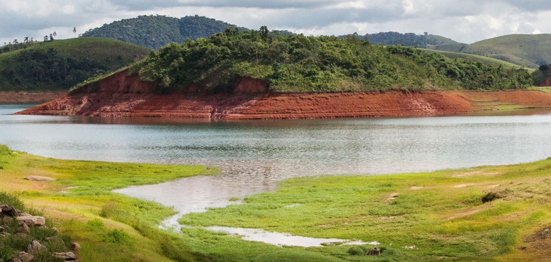A general view shows the Jaguari Dam, one of the main reservoirs supplying Sao Paulo, Brazil, with its water level to 12 percent of its total capacity on April 25.