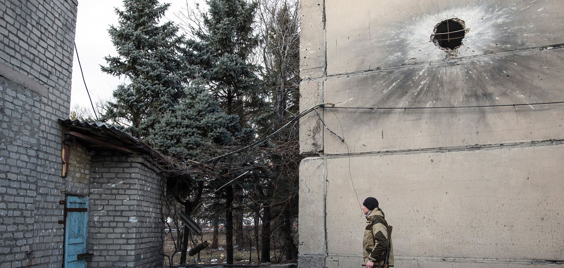 In Ukraine, Rogue Elements Defy Kiev and Separatists Alike