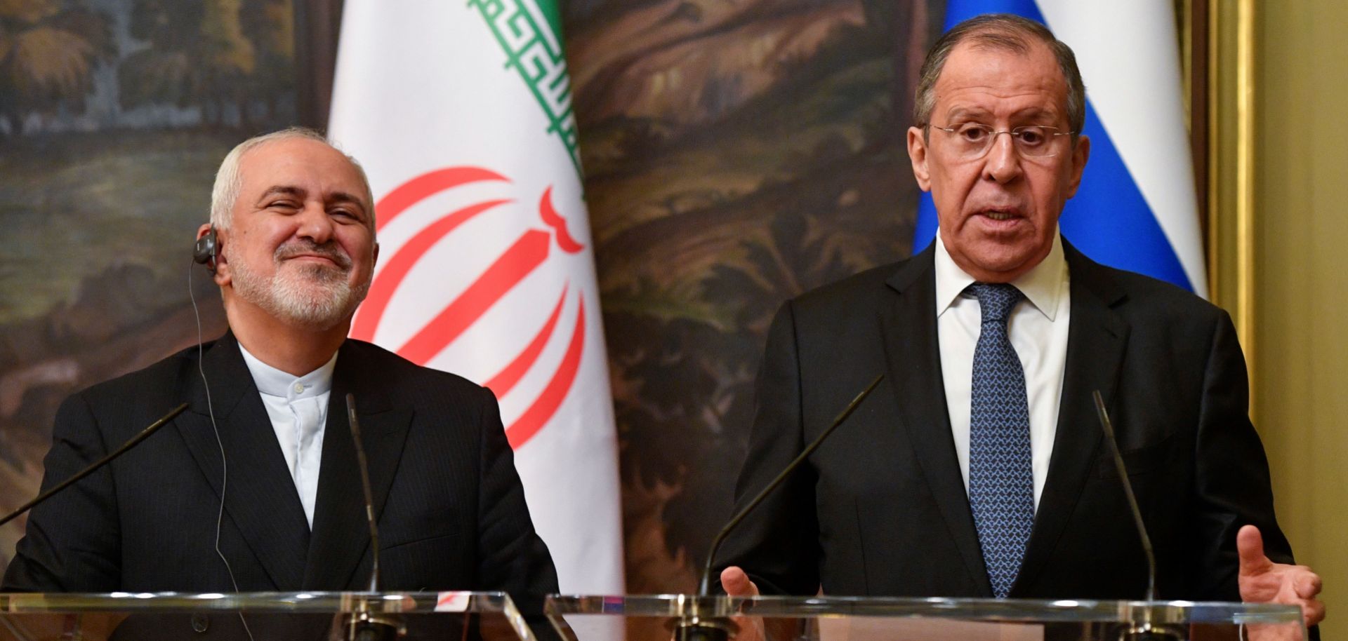 Russian Foreign Minister Sergei Lavrov and his Iranian counterpart, Javad Zarif, give a joint press conference following their talks in Moscow on May 8, 2019. 