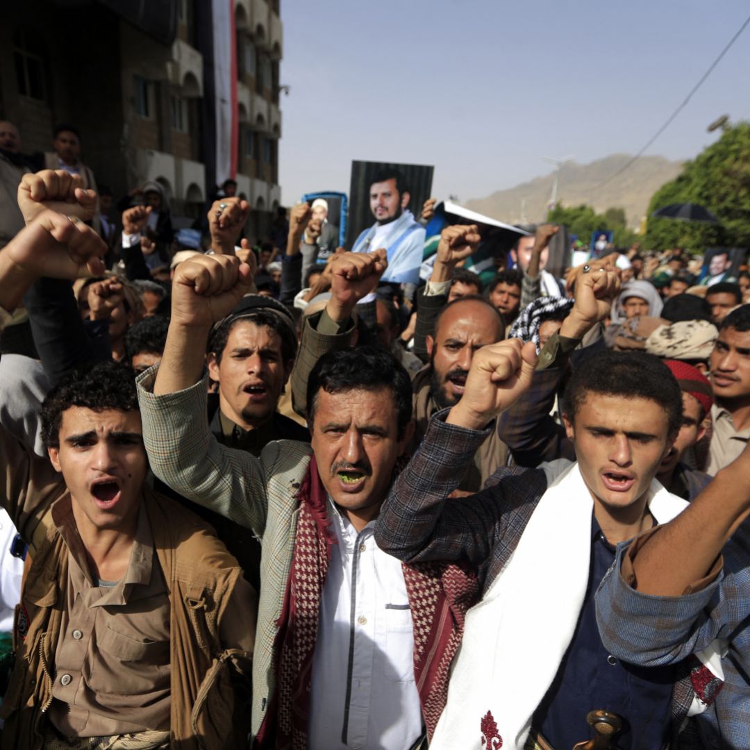 Supporters of Yemen's Houthi rebels take part in a rally in Sanaa on June 3, 2022, a day after the country's warring parties agreed to renew a two-month truce.