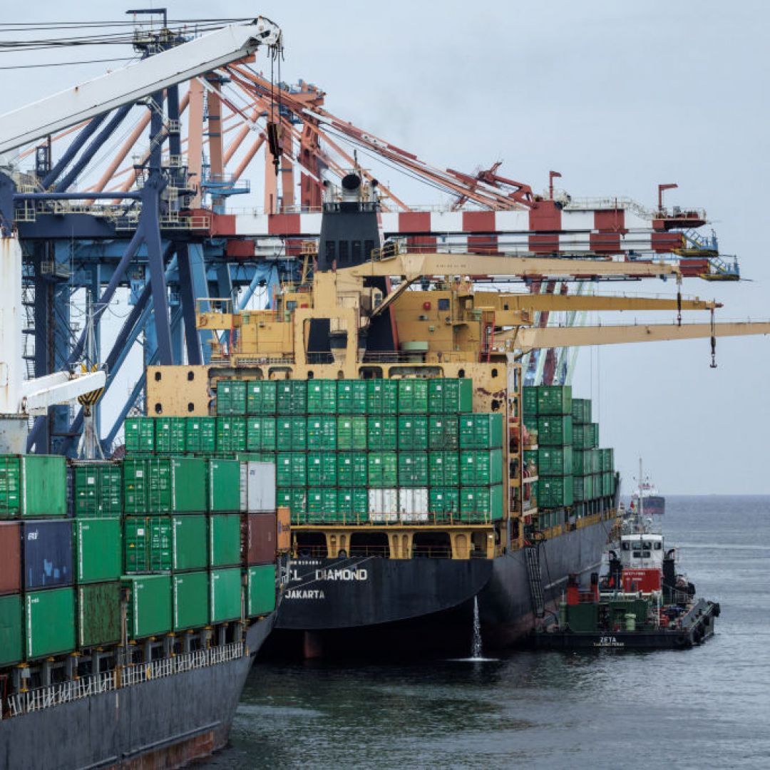 Containers are unloaded from a ship at a terminal of Tanjung Priok Port, the main seaport in Jakarta, Indonesia, on Jan. 24, 2025. Containers are unloaded from a ship at a terminal of Tanjung Priok Port, the main seaport in Jakarta, Indonesia, on Jan. 24, 2025.