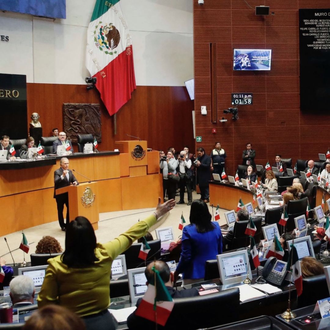 National Action Party Sen. Miguel Angel Yunes Linares (L) addresses lawmakers in the legislature's upper house about the judicial reform proposed by the government in Congress in Mexico City, Mexico, on Sept. 10, 2024. 