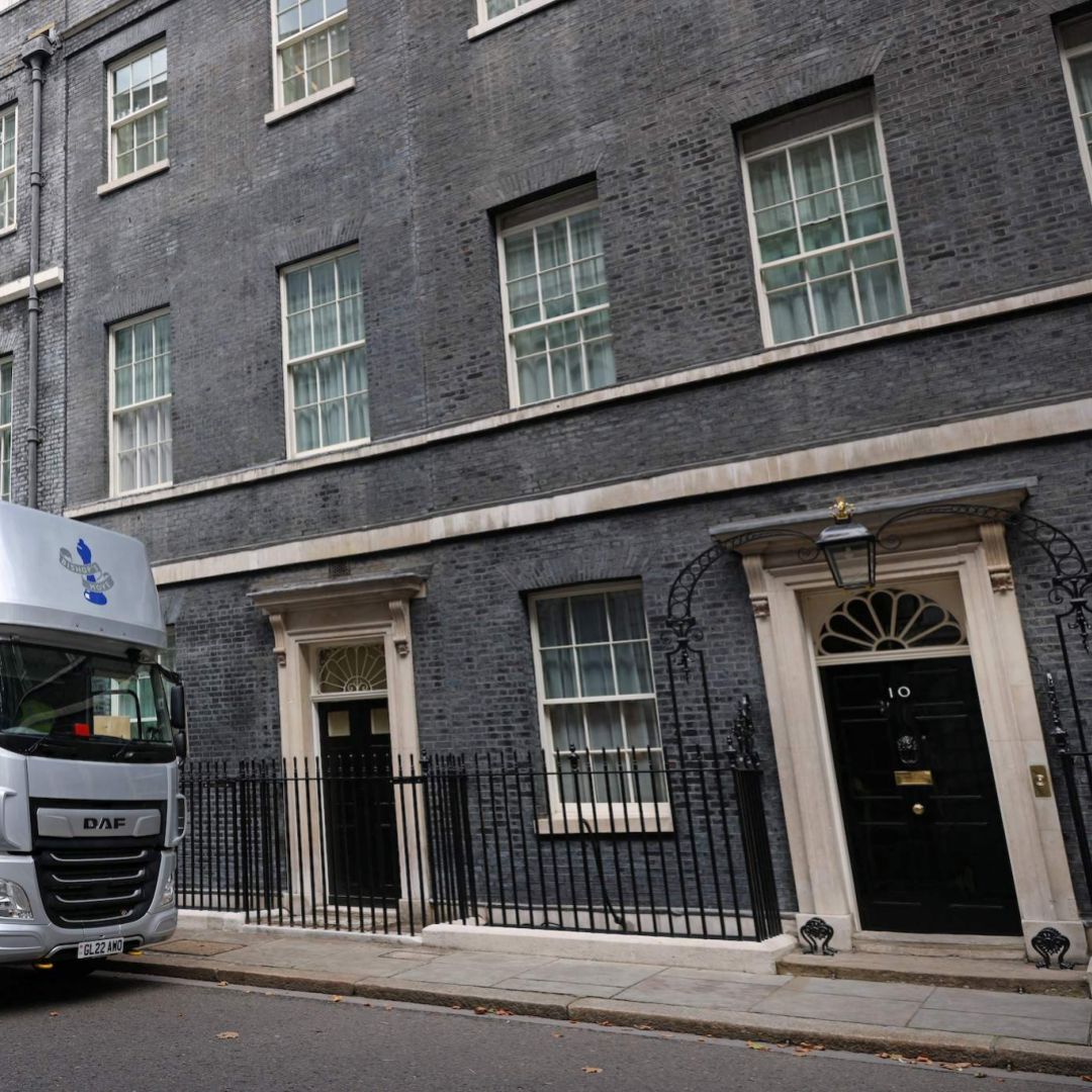 A moving van at No. 10 Downing Street, the official residence of the prime minister of the United Kingdom, on Sept. 2, 2022, in central London.